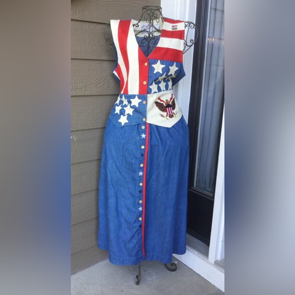 EAGLE'S EYE Medium Collectibles Vest & Skirt Cotton American Flag - Picture 1 of 14